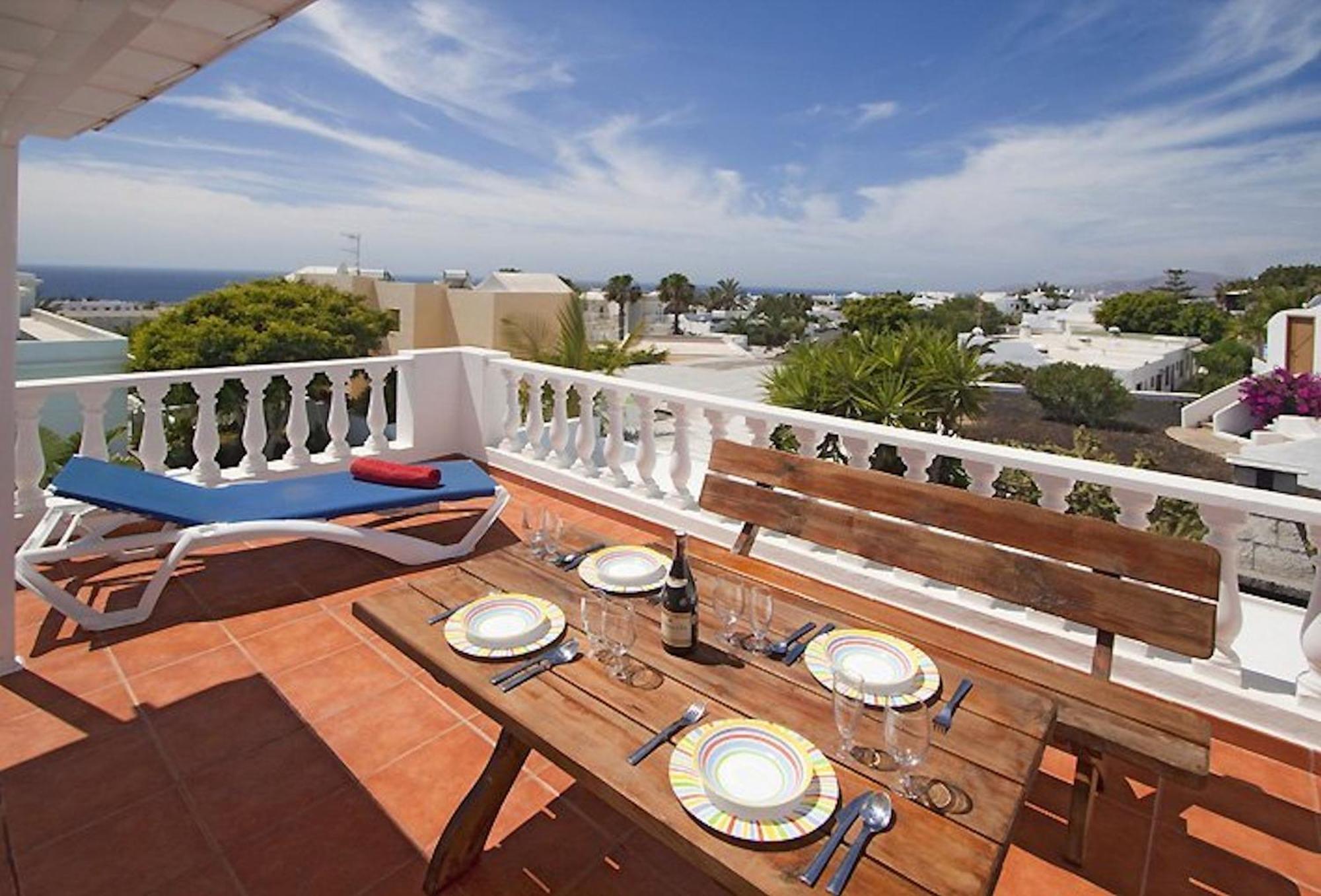 Lovely Los Mojones Villa Casa Jasmine Heated Pool Short Walk To Beach Puerto Del Carmen Пуэрто дель Кармен Экстерьер фото