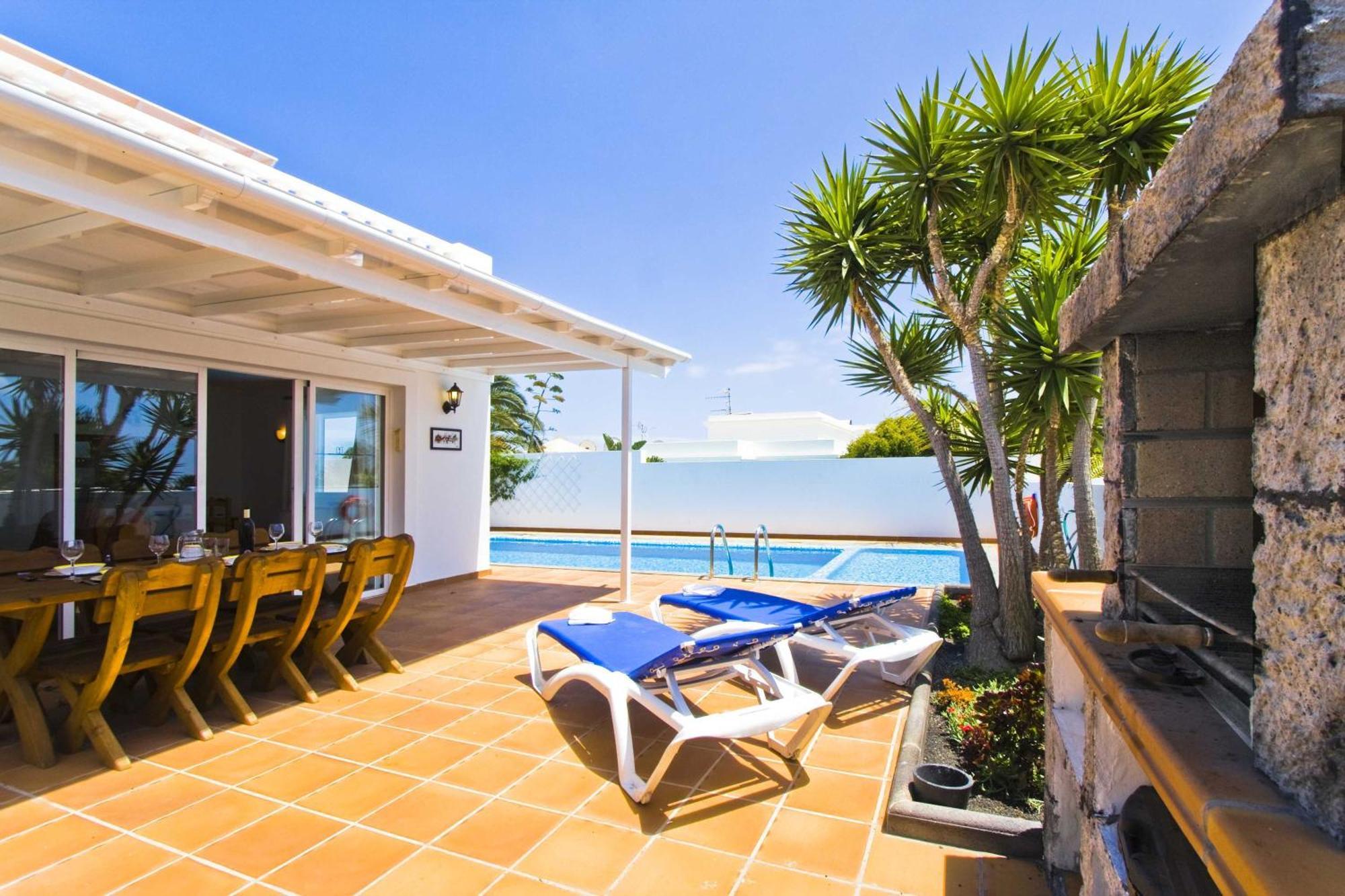 Lovely Los Mojones Villa Casa Jasmine Heated Pool Short Walk To Beach Puerto Del Carmen Пуэрто дель Кармен Экстерьер фото